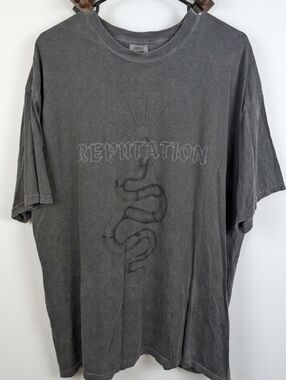 Taylor Swift Reputation Graphic Short-Sleeve Tee - Gray